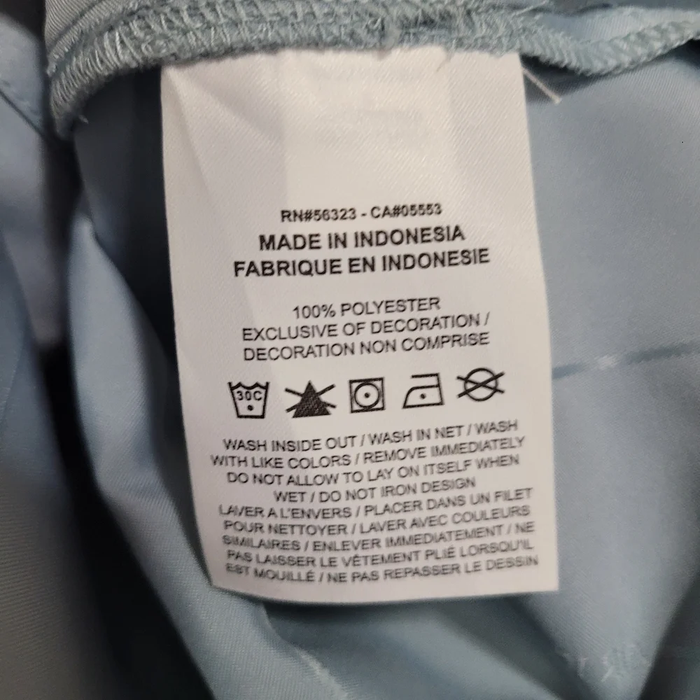 Women Nike athletic blouse sz L‎ new